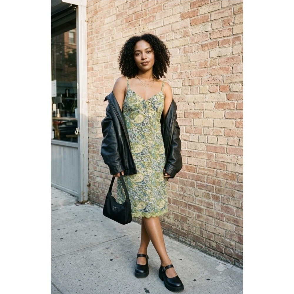VTG Express 90's Paisley Print Slip Dress. Size 11/12. Spaghetti Straps Lace Hem